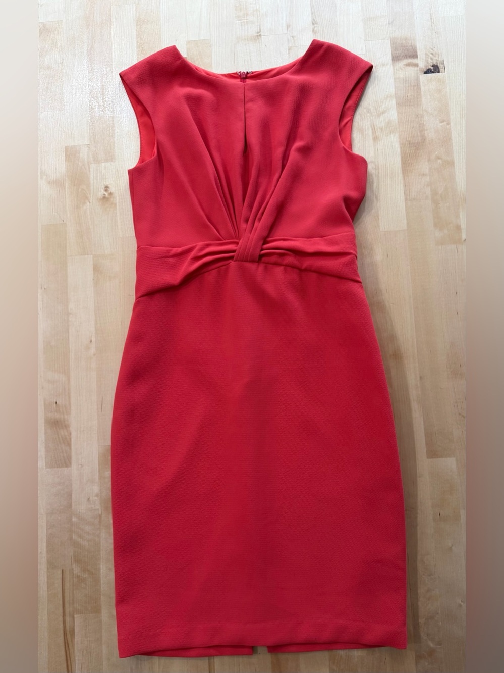 Badgley Mischka Sleeveless Ruched Knot Sheeth Dress
